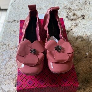 Light Berry Flower Ballet Cloud Patten Flats, 8.5 US